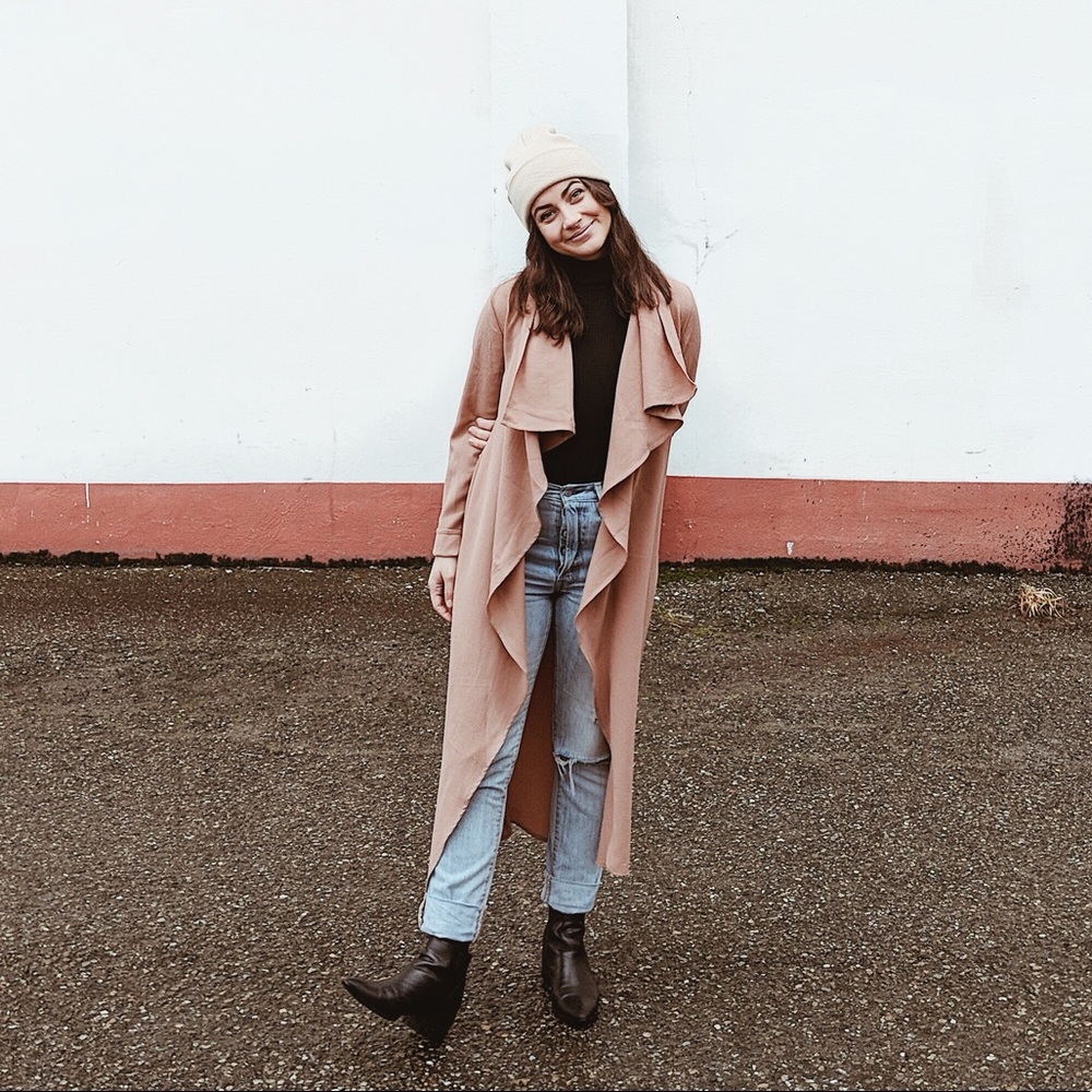 Meet your Posher, Lissy - Picture 3 of 4